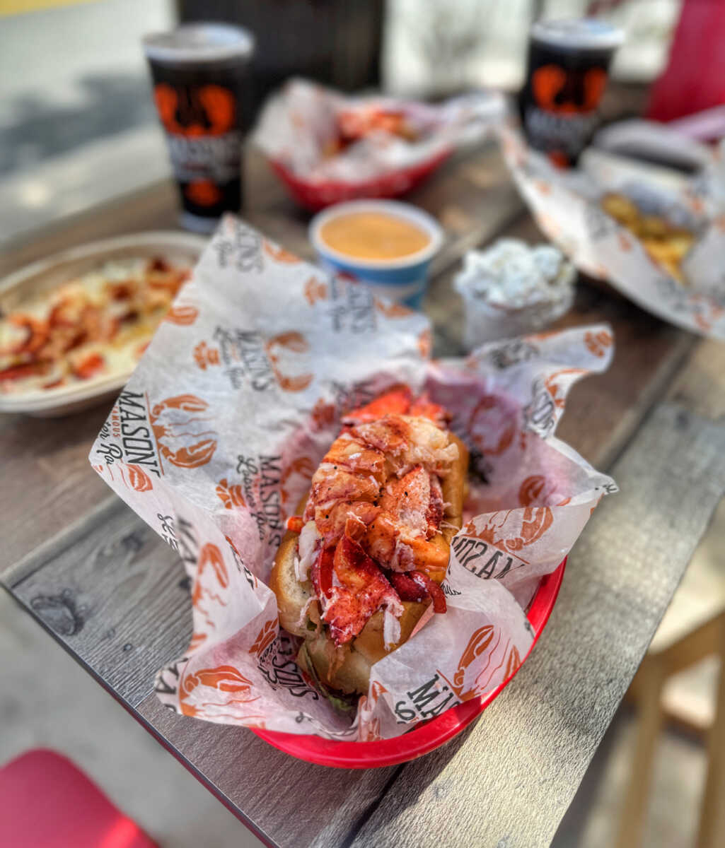 A First Look at Mason’s Famous Lobster Rolls TasteDMV